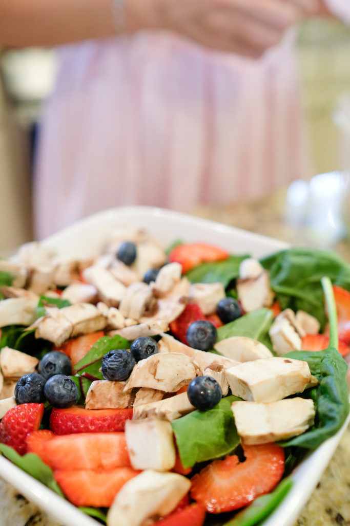 Little Me and Free  Keeping It Fresh: Spinach Salad Featuring Rubbermaid  FreshWorks