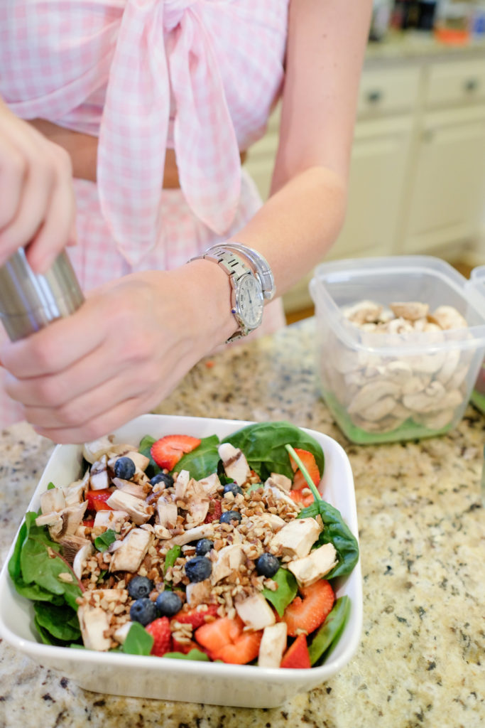 Little Me and Free  Keeping It Fresh: Spinach Salad Featuring Rubbermaid  FreshWorks